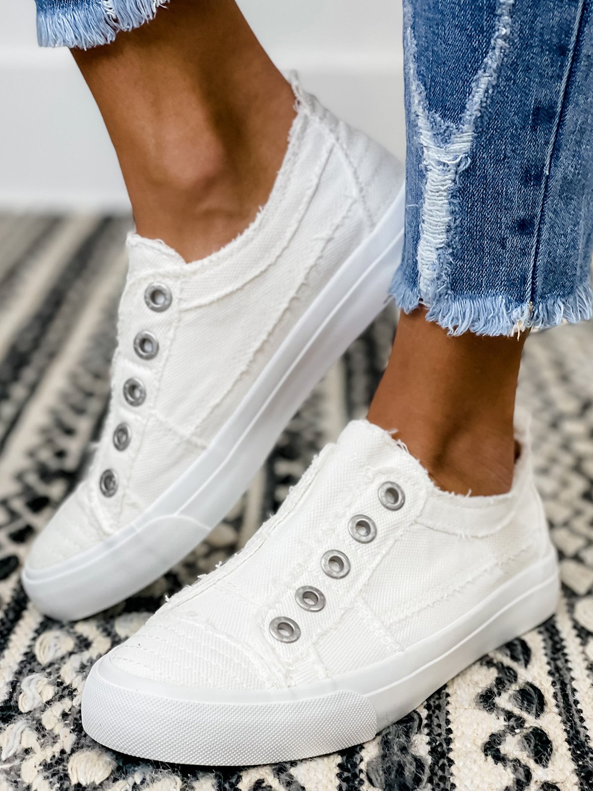 Women's Casual Slip On Canvas Shoes