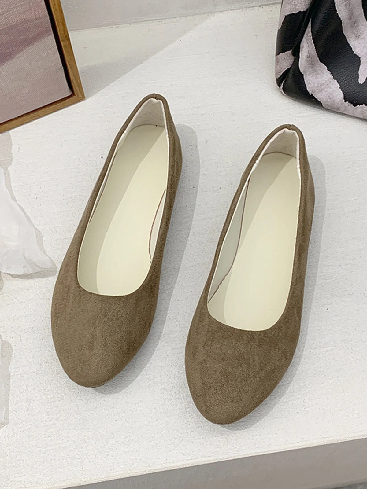 Plain All Season Simple Daily Velvet Flat Heel Round Toe Pu Slip On Shallow Shoes for Women