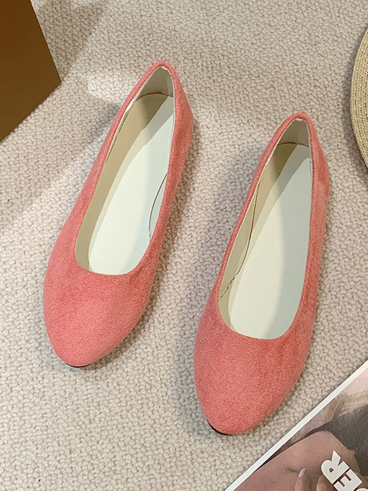 Plain All Season Simple Daily Velvet Flat Heel Round Toe Pu Slip On Shallow Shoes for Women