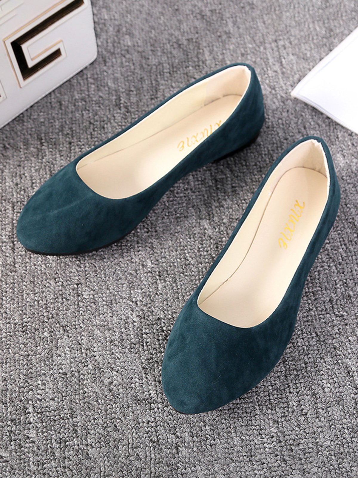 Plain All Season Simple Daily Velvet Flat Heel Round Toe Pu Slip On Shallow Shoes for Women