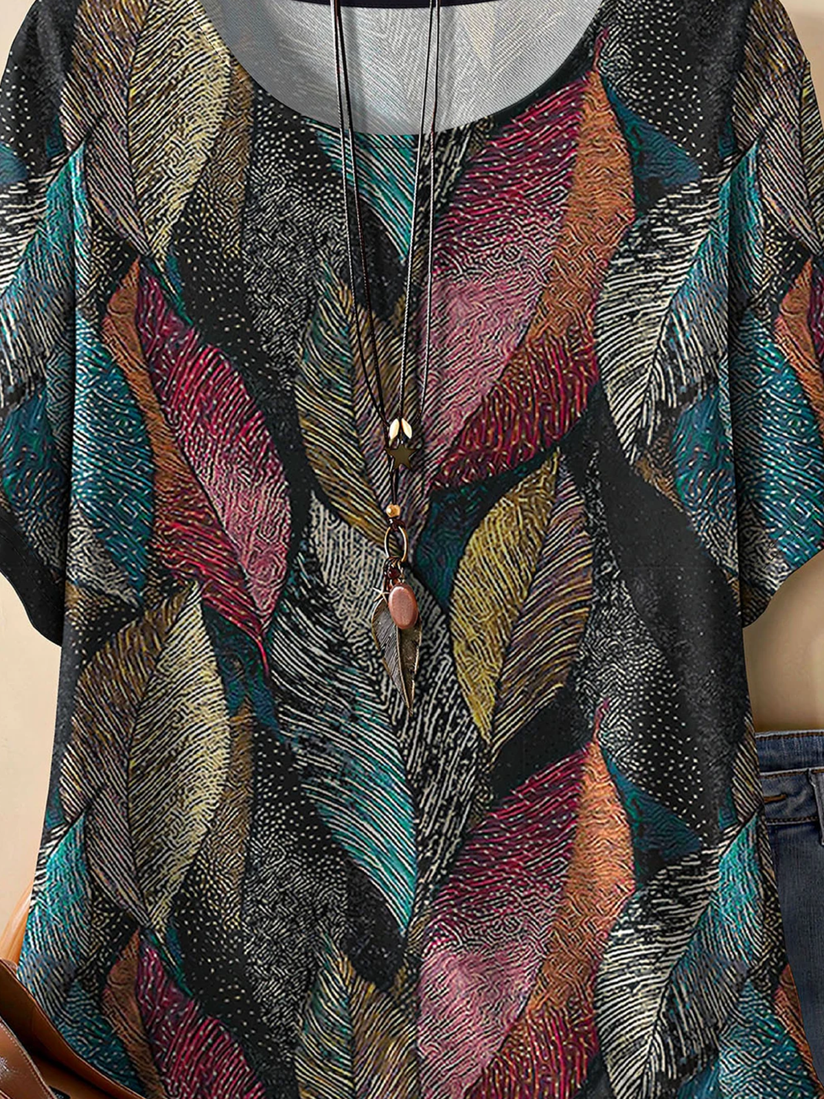 Vintage Leaf Crew Neck Three Quarter Sleeve T-shirt