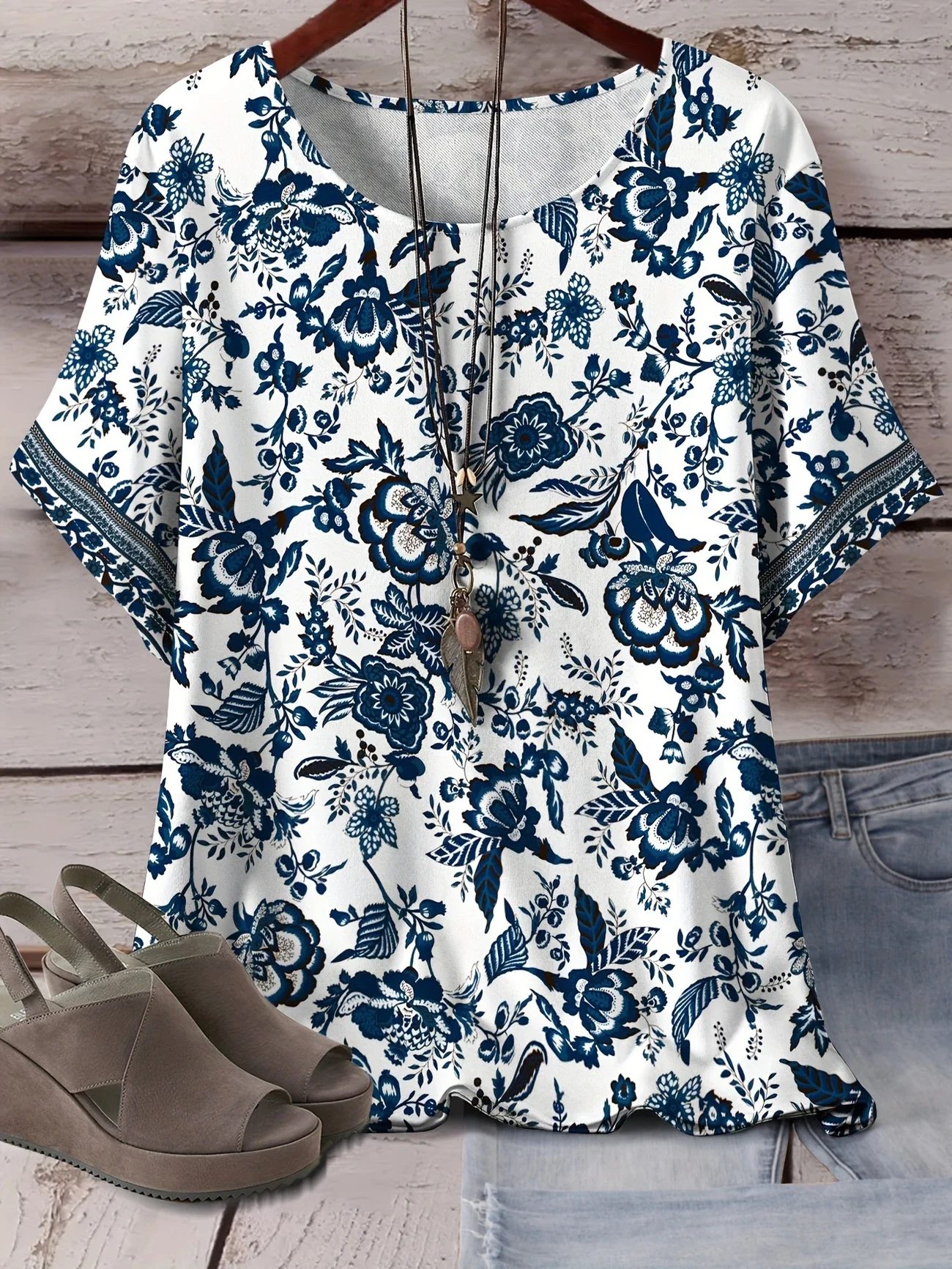 Vintage Ethnic Crew Neck Three Quarter Sleeve T-shirt