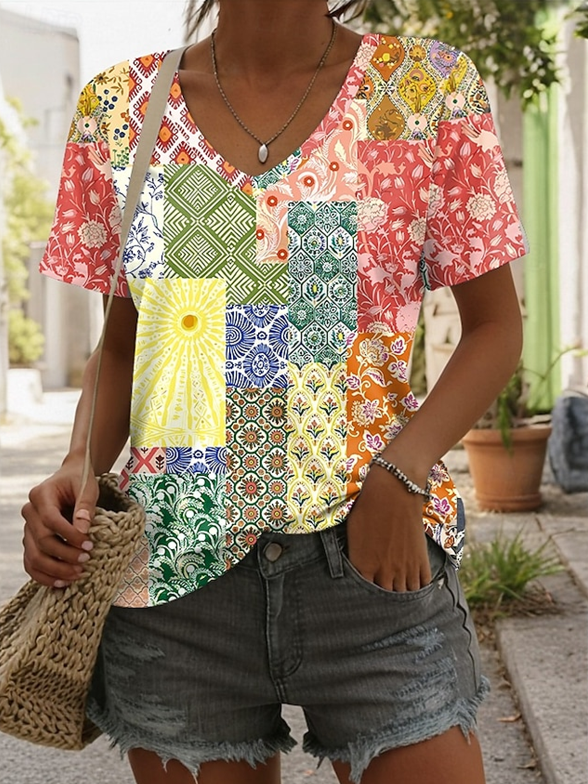 Casual Ethnic Geometry V Neck Short Sleeve T-shirt
