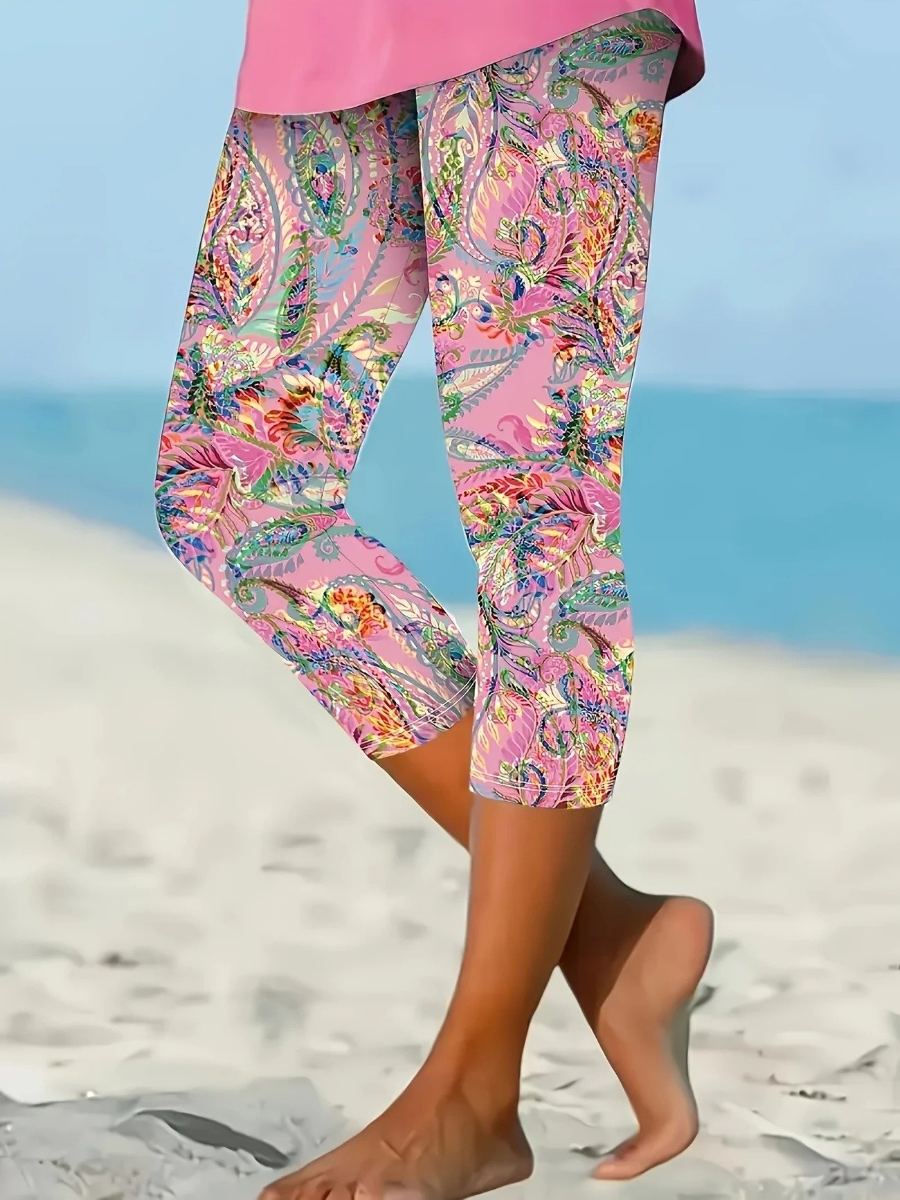 Vintage Paisley Capris Leggings