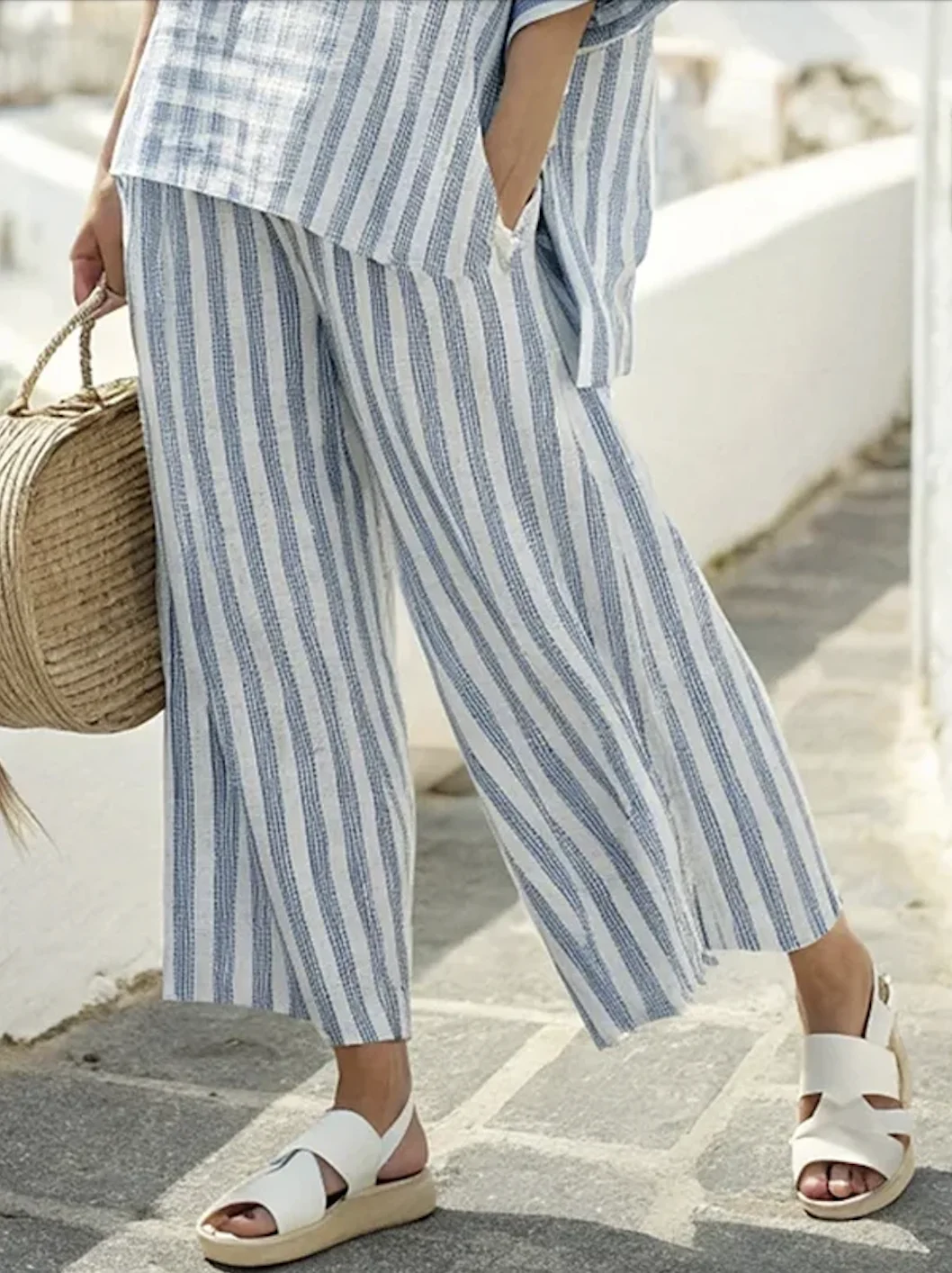 Women Striped Crew Neck Half Sleeve Comfy Casual Two-Piece Set