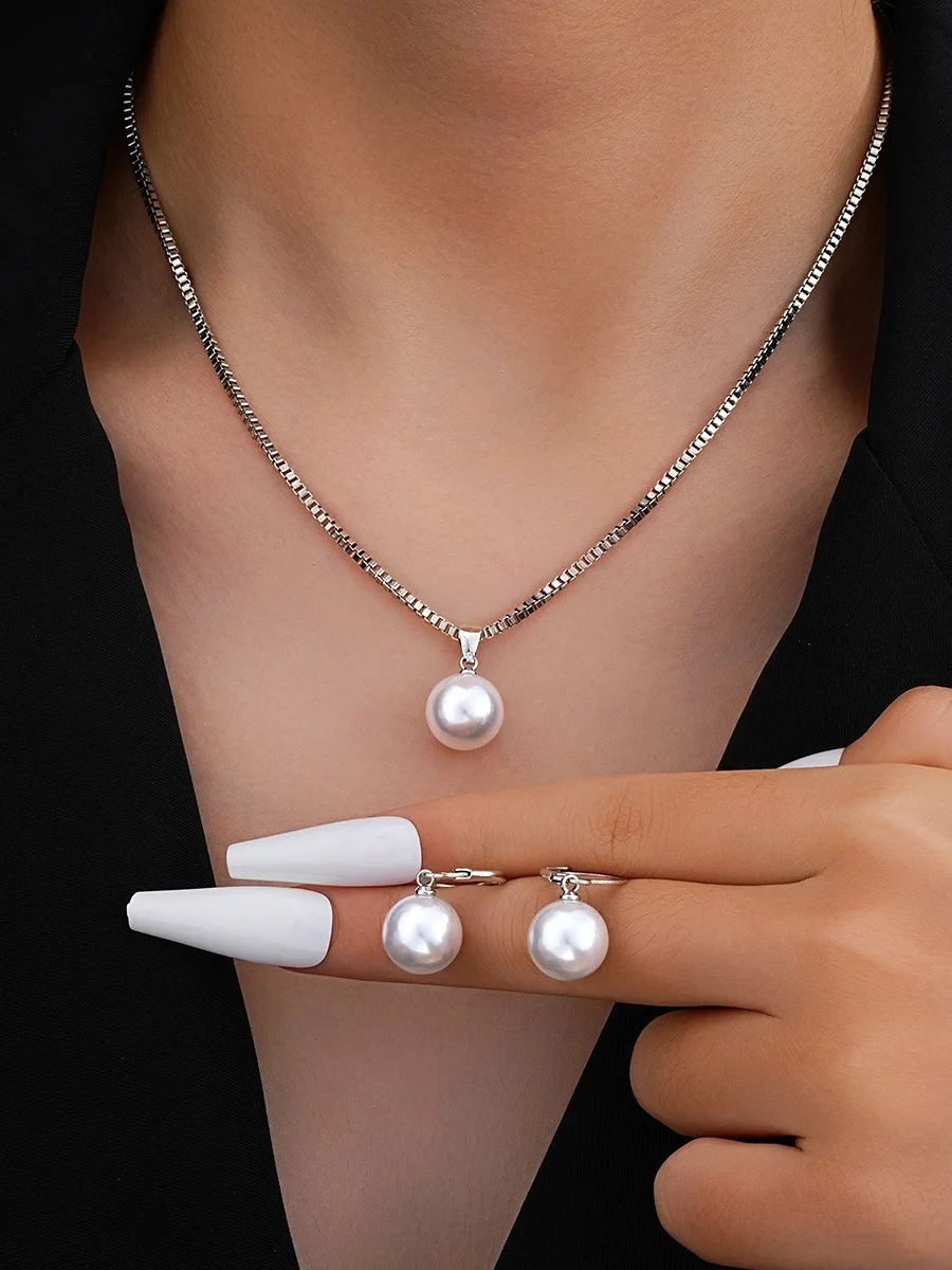 Jewelry Fashion Pearl Pendant Alloy Light Luxury Pearl Earrings Earrings Necklace Set Two-piece Necklace