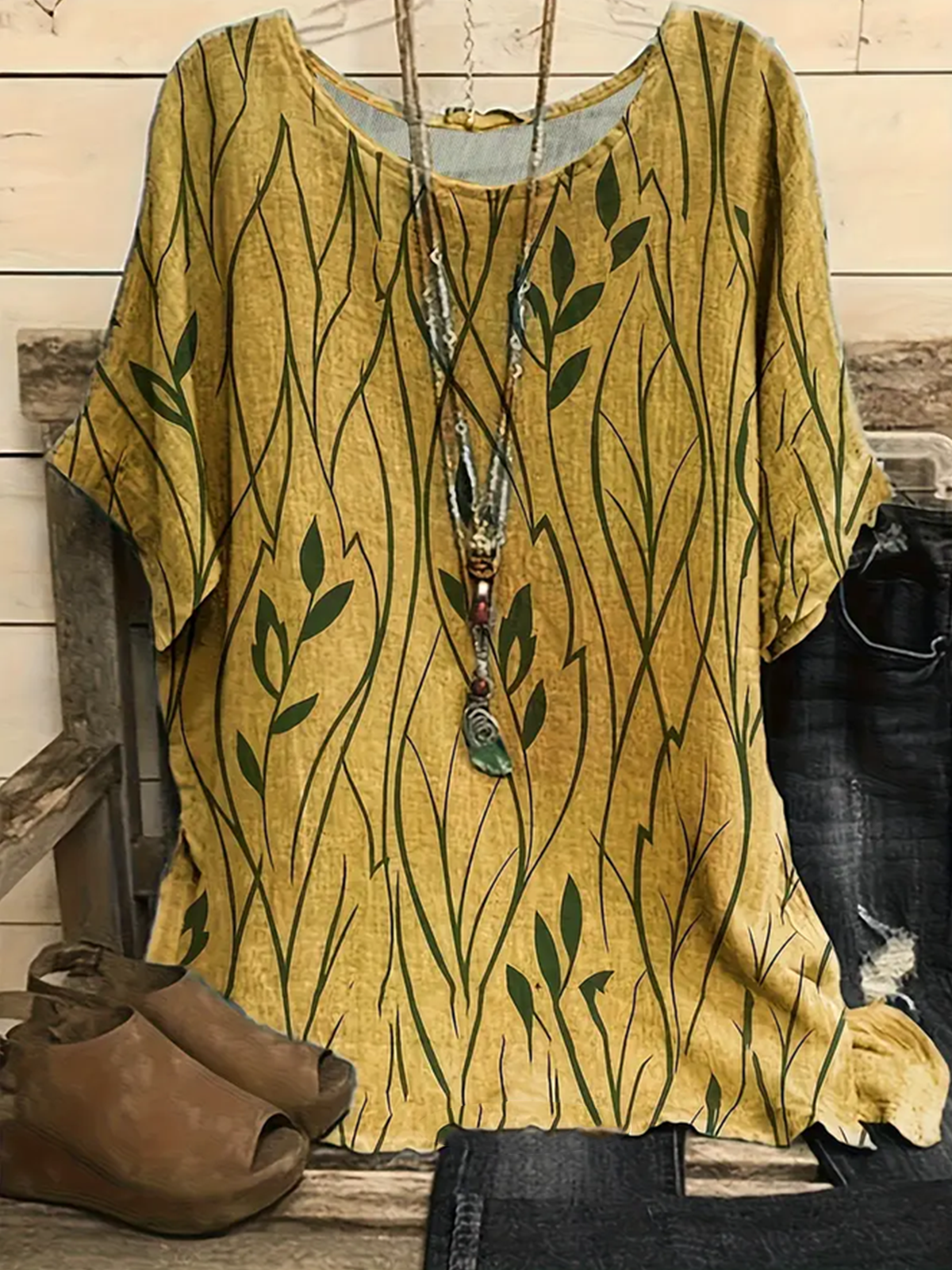 Vintage Plants Crew Neck Three Quarter Sleeve T-shirt