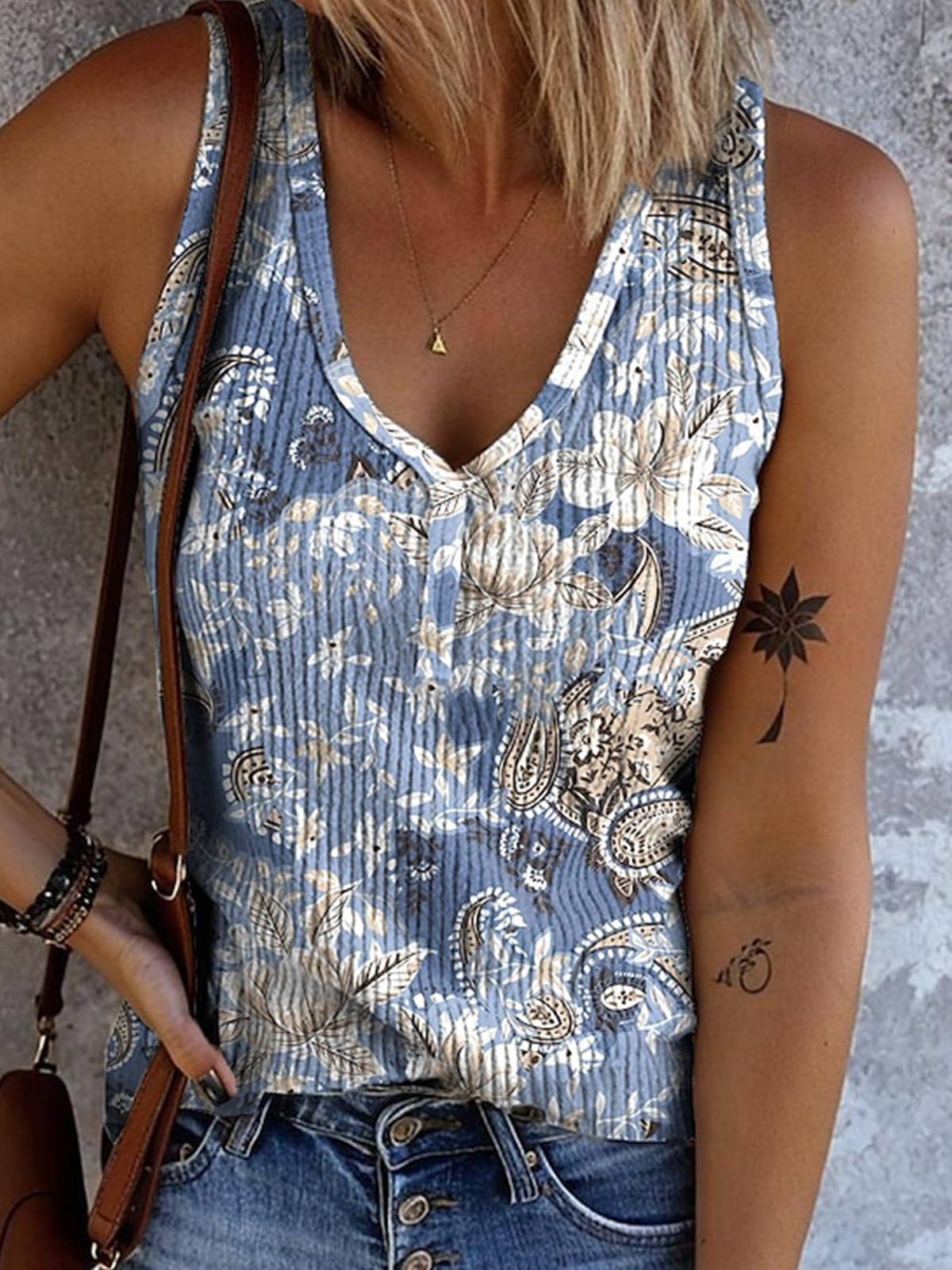 Casual V Neck Floral Tank Top