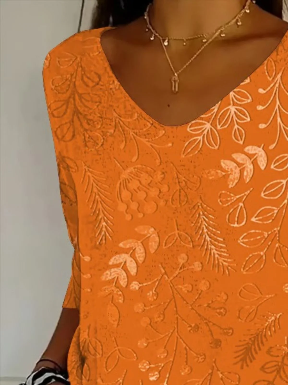 Vintage Plant Painting V Neck 3/4 Length Sleeve T-shirt