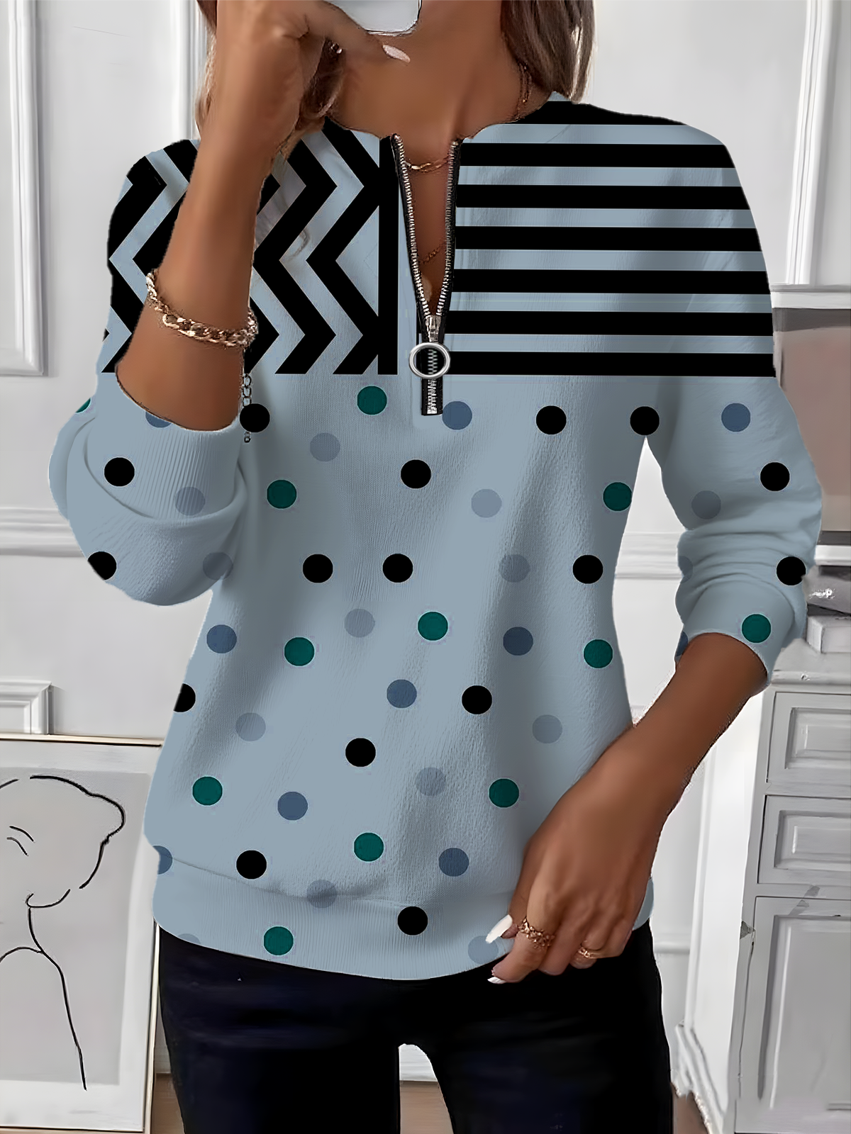 Vintage Crew Neck Striped Sweatshirt