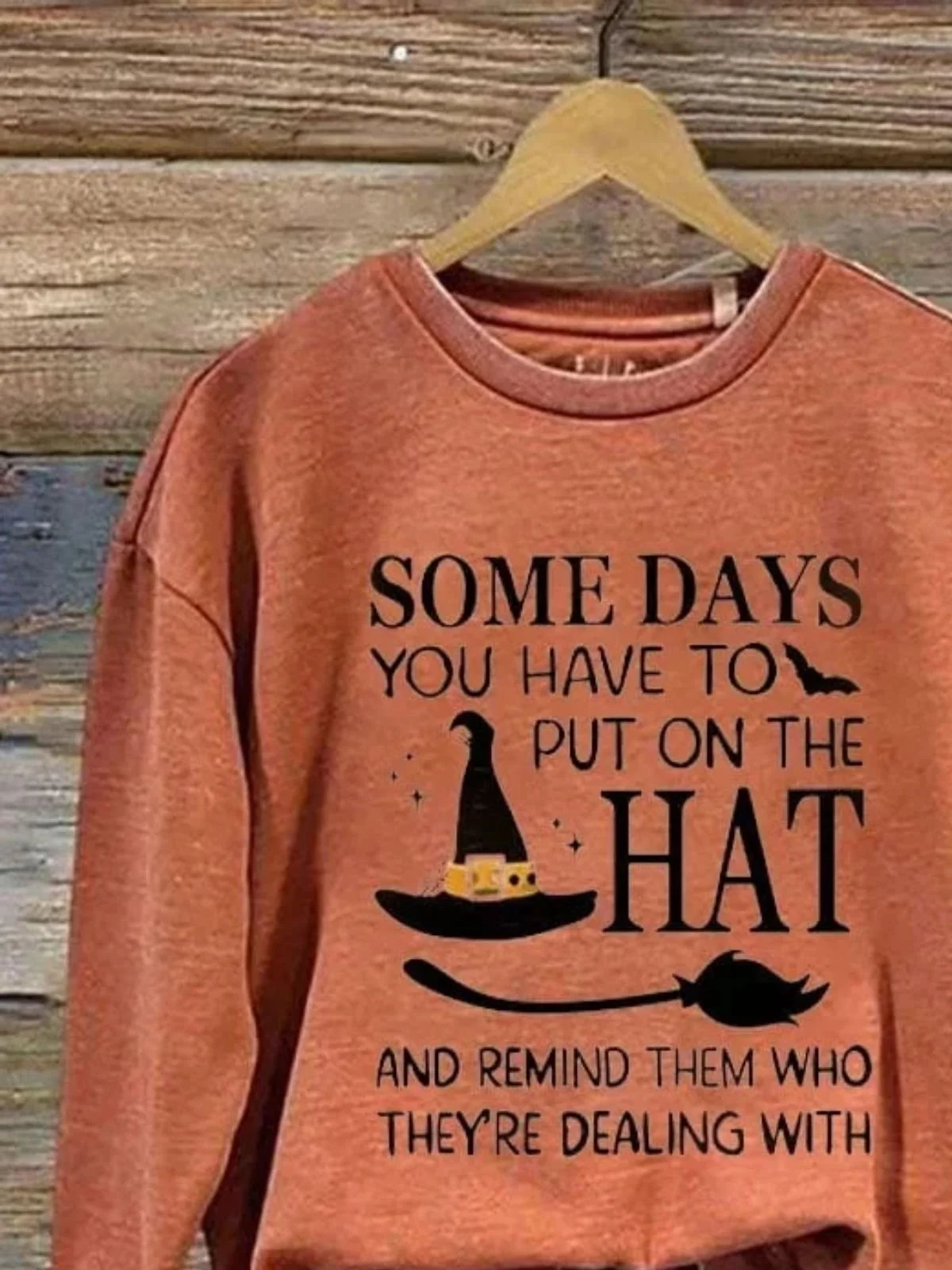 Vintage Crew Neck Halloween Hat Art Print Sweatshirt