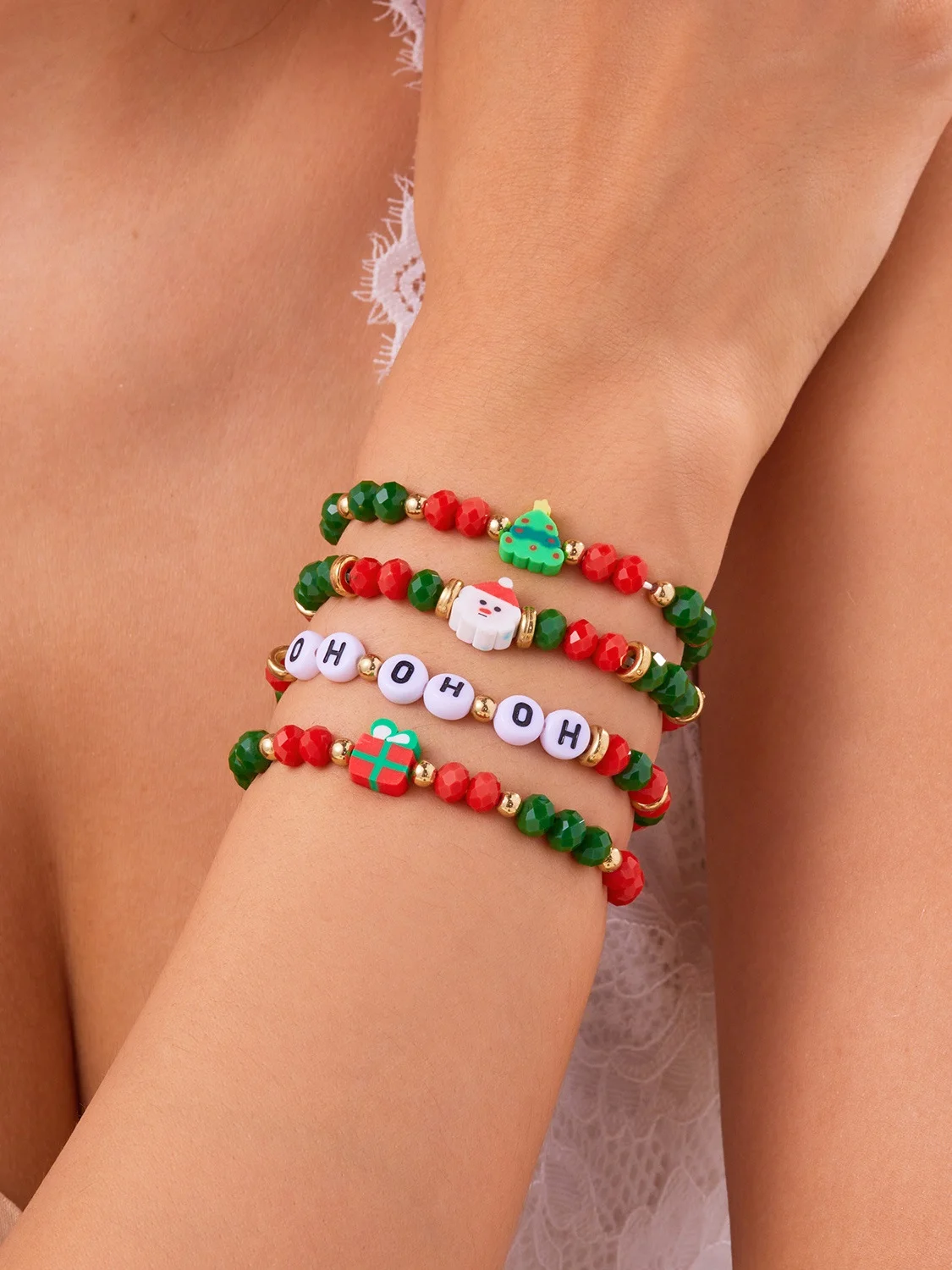 Christmas Electroplating Snowflake Elk Christmas Bell Santa Claus Bracelet Fashionable And Versatile Christmas Crystal Rice Bead Bracelet Combination Set