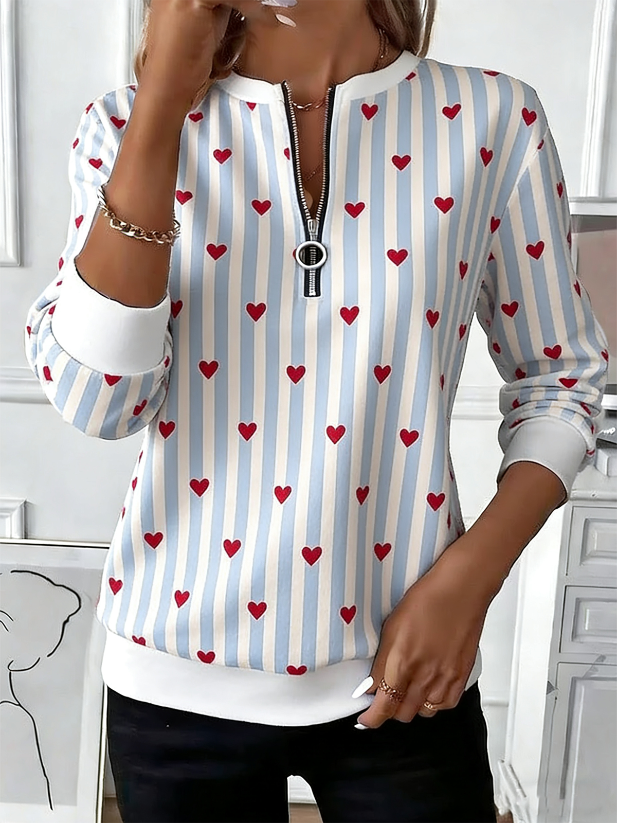 Vintage Crew Neck Striped Sweatshirt