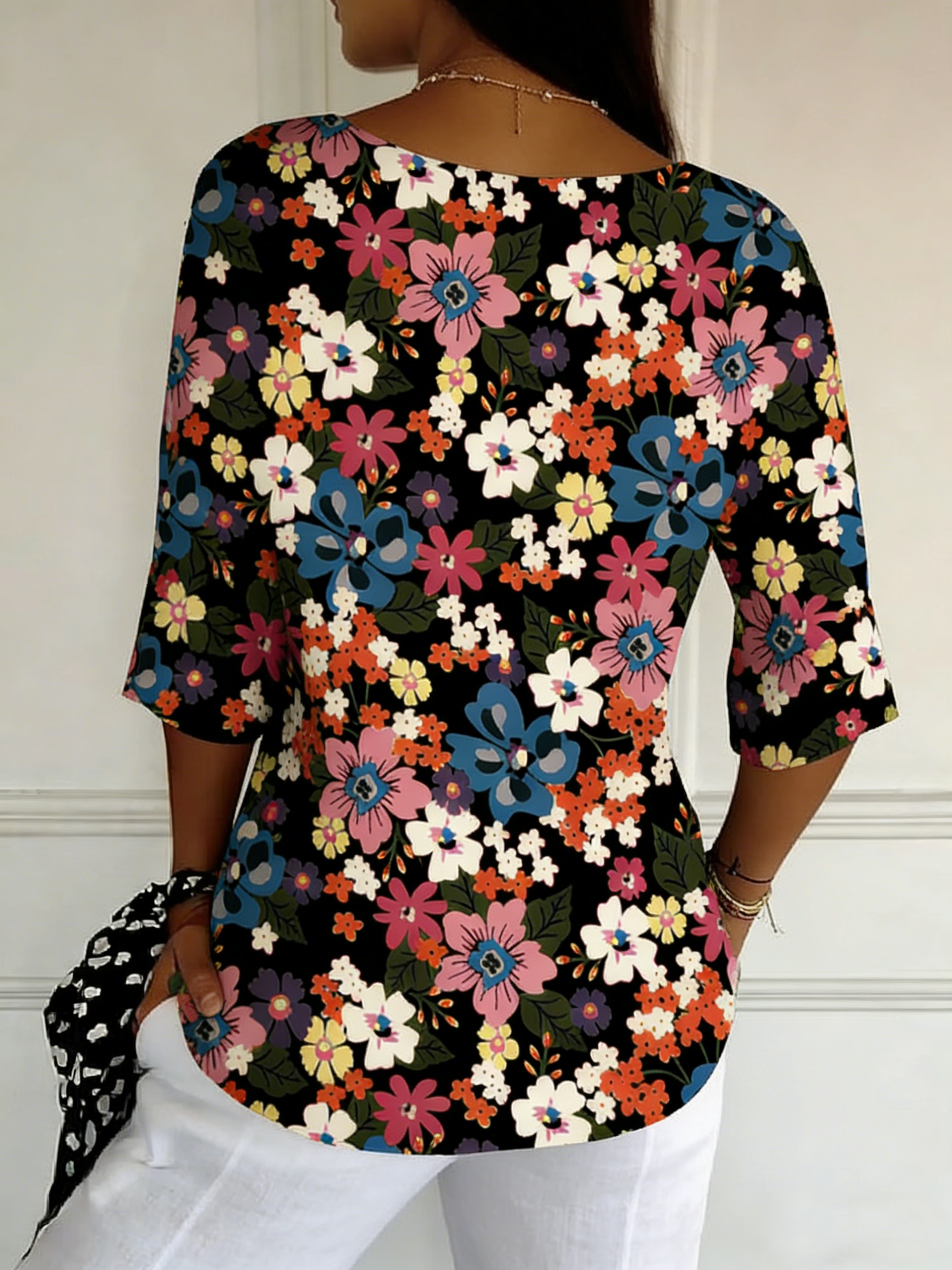Casual Ditsy Floral V Neck Three Quarter Sleeve T-shirt