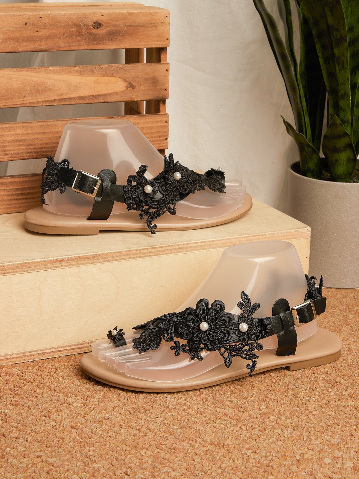 Women's Lace Romantic Flower Decorative Summer Wedding Sandals