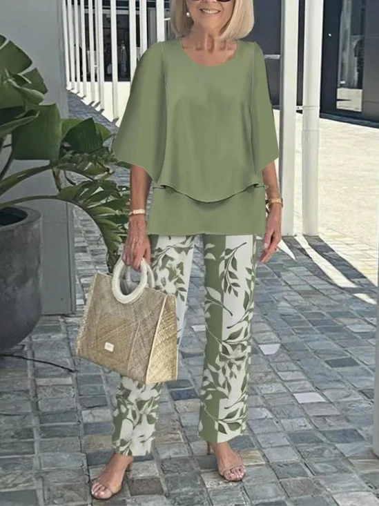 Women Striped Bell Sleeve Two-Piece Set Holiday Three Quarter Sleeve Vintage Spring/Fall Top With Pants Matching Set