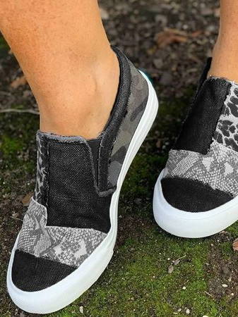 Vintage All Season Snakeskin Split Joint Sports & Outdoor Flat Heel Round Toe Fabric EVA Sneakers for Women